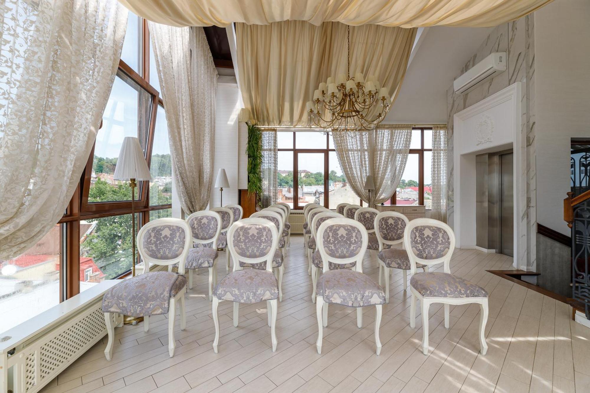 Feder Boutique 4* Львов